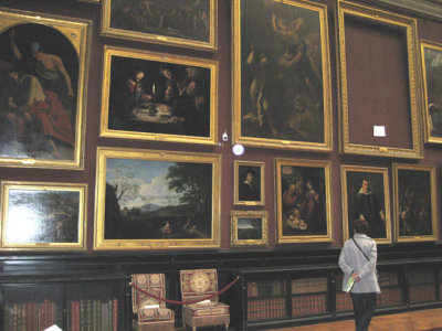 The art gallery in the main chateau
