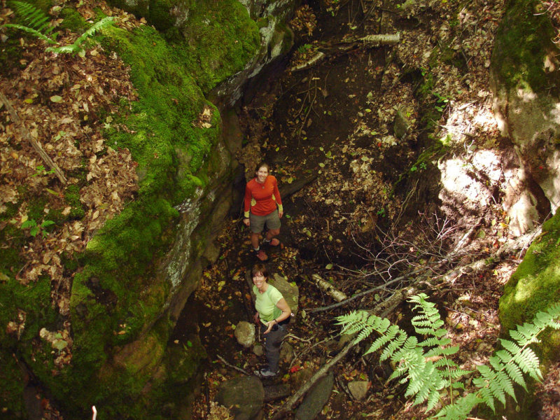 Kim  Jen At Cave ps 800h.jpg