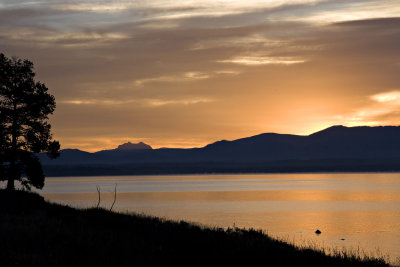 Sunrise over Lake Yellowstone