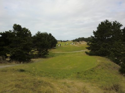 Pacific Dunes #1 tee from clubhouse