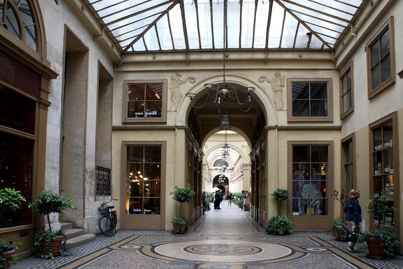 GALERIE  VIVIENNE