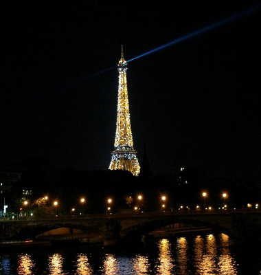 Eiffel and light