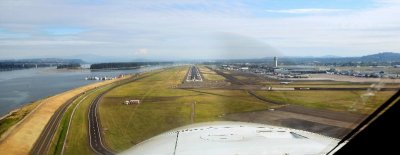 Portland airport and Columbia River (KPDX)