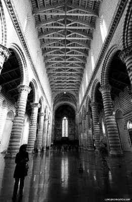 nave of Orvieto Cathedral