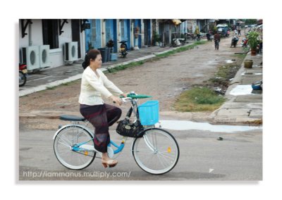 Bicycle, good transportation in Savannakhet