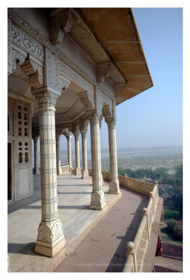 A marble balcony to watch Taj