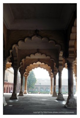 Diwan-e-am at Agra fort