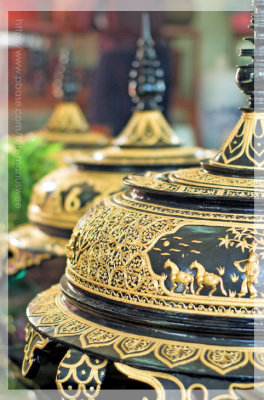Lacquer ware (Kraung Khuen) made by Tai Khuen