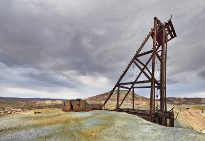 tower001-tower004s.jpg