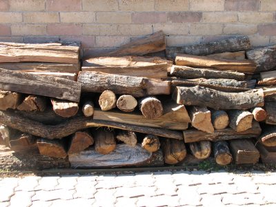 Wood pile