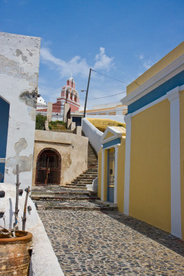 Fira, going back to the cable car