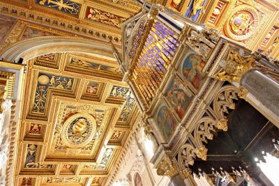 Altar   IMG_1478.jpg