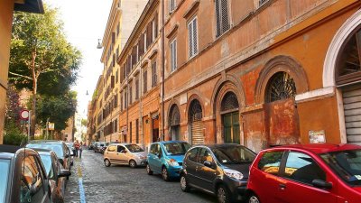 Streets of Rome  P1040130.jpg