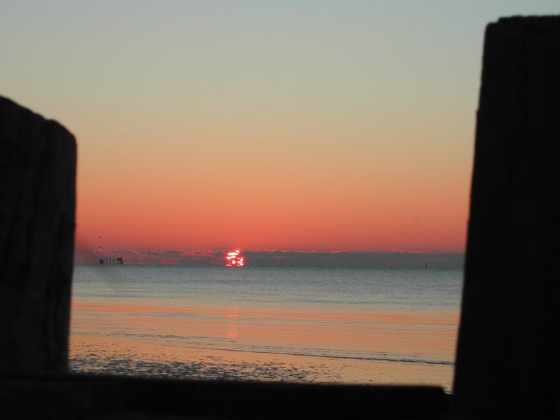 Bulkhead appears as bookends supporting the sunrise