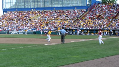 Strong Arm 3rd Baseman ,Derek Helenihi,Gets him out at 1st
