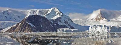 Antarctic-Ice-Water-Scene_e.jpg