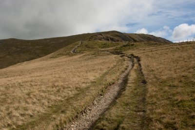 Descent towards Robinson