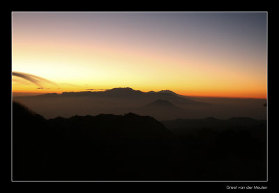 4086 Indonesia, Bromovulcano at sunrise