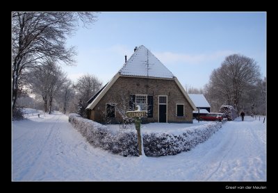 5366  farmhouse in snow