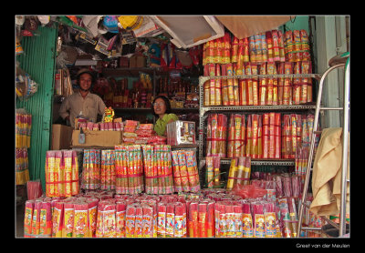 0113 Vietnam, selling incense