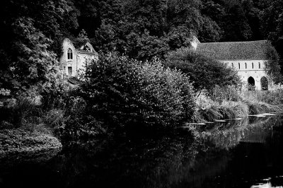 L'abbaye II .