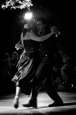 Tango  Nimes !