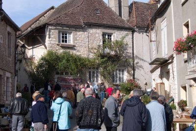 Flea market at Creysse