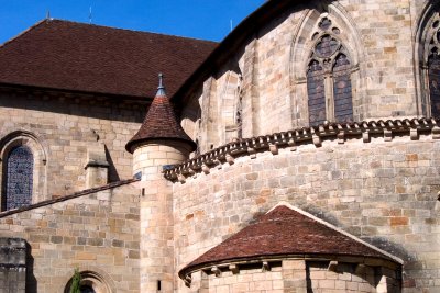 Église Saint-Sauveur----side view