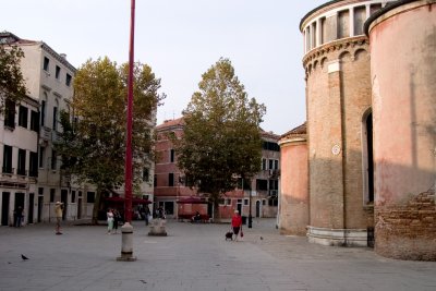 Campo  San Giacomo dell'Orio---time for our morning coffee