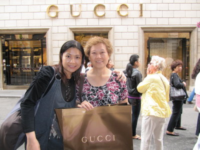 Gucci shopping