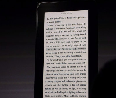 Kindle e-Ink reader (not Paperwhite) with  Reading Immersion - Lines highlighted while listening via Audible