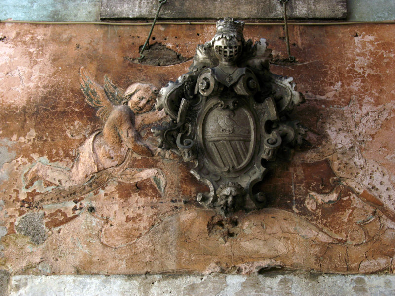 Relief and crest