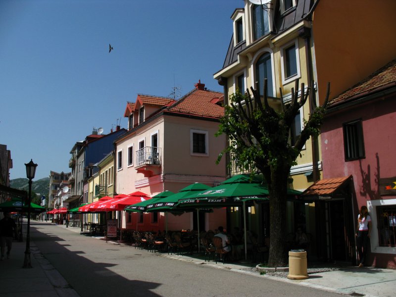 Mid-afternoon on Cetinjes main drag