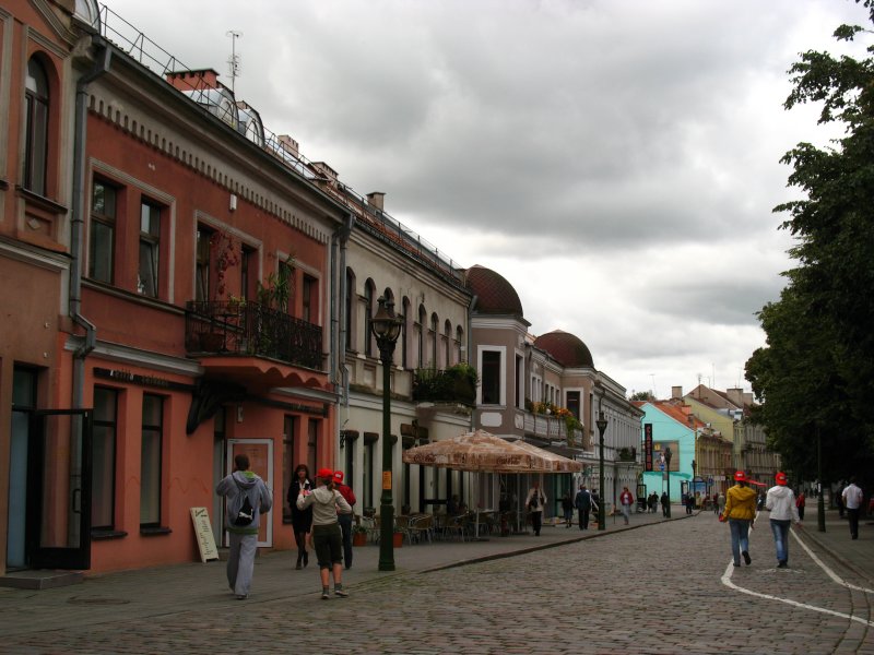 Entering the Old Town on Vilniaus gatvė