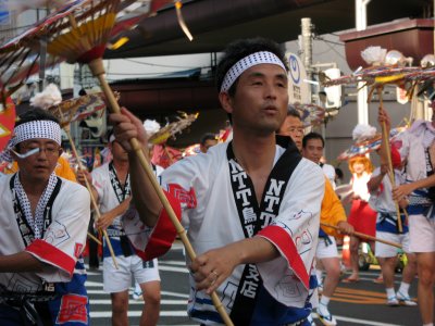 Carrying the umbrellas forward