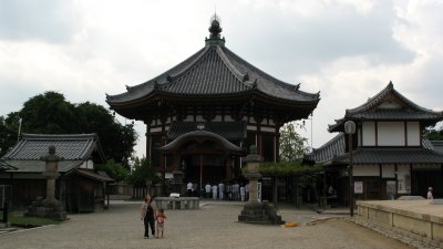 Kanen-dō and surrounding buildings