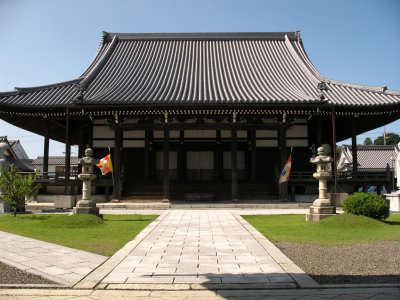 Main hall at Hachiman Hongan-ji
