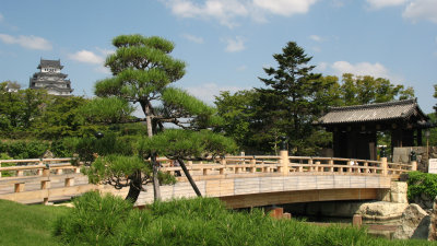 Bridge leading to the Ōte-mon