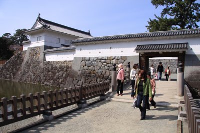 Sumiyoshi-bashi and restored wall