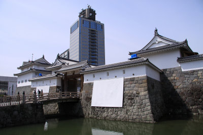 Higashi-mon of the former Sumpu Castle