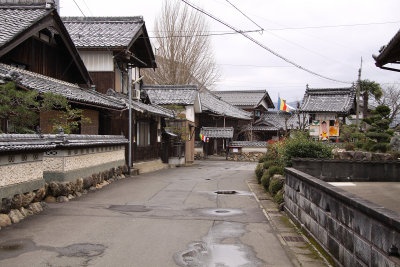 Neighborhood backstreet in Higashi-Obama
