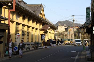 Visitors outside the Ichino-yu bathhouse