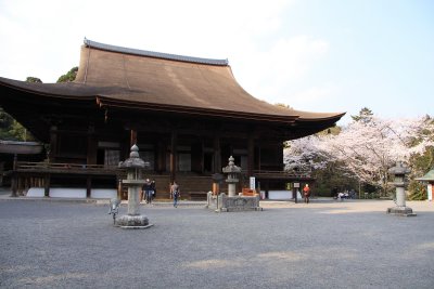Kon-dō (main hall) at Mii-dera