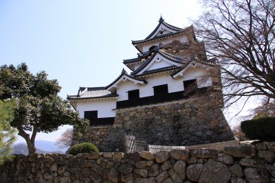 Rear view of the tenshu-kaku (donjon)