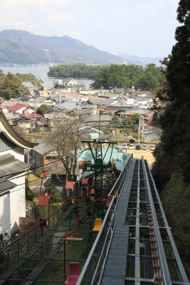 Ascending from Monju by monorail