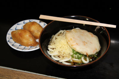 Sanuki udon and inari-zushi