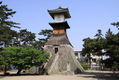 Historic Takadōrō lantern tower