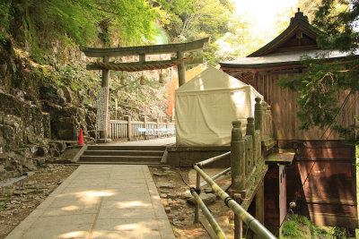 Entrance to the Oku-sha - Kompira-san's peak