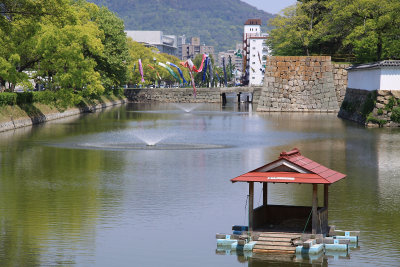Outer moat of Marugame-jō