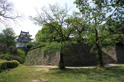 View towards the donjon from the Ni-no-maru